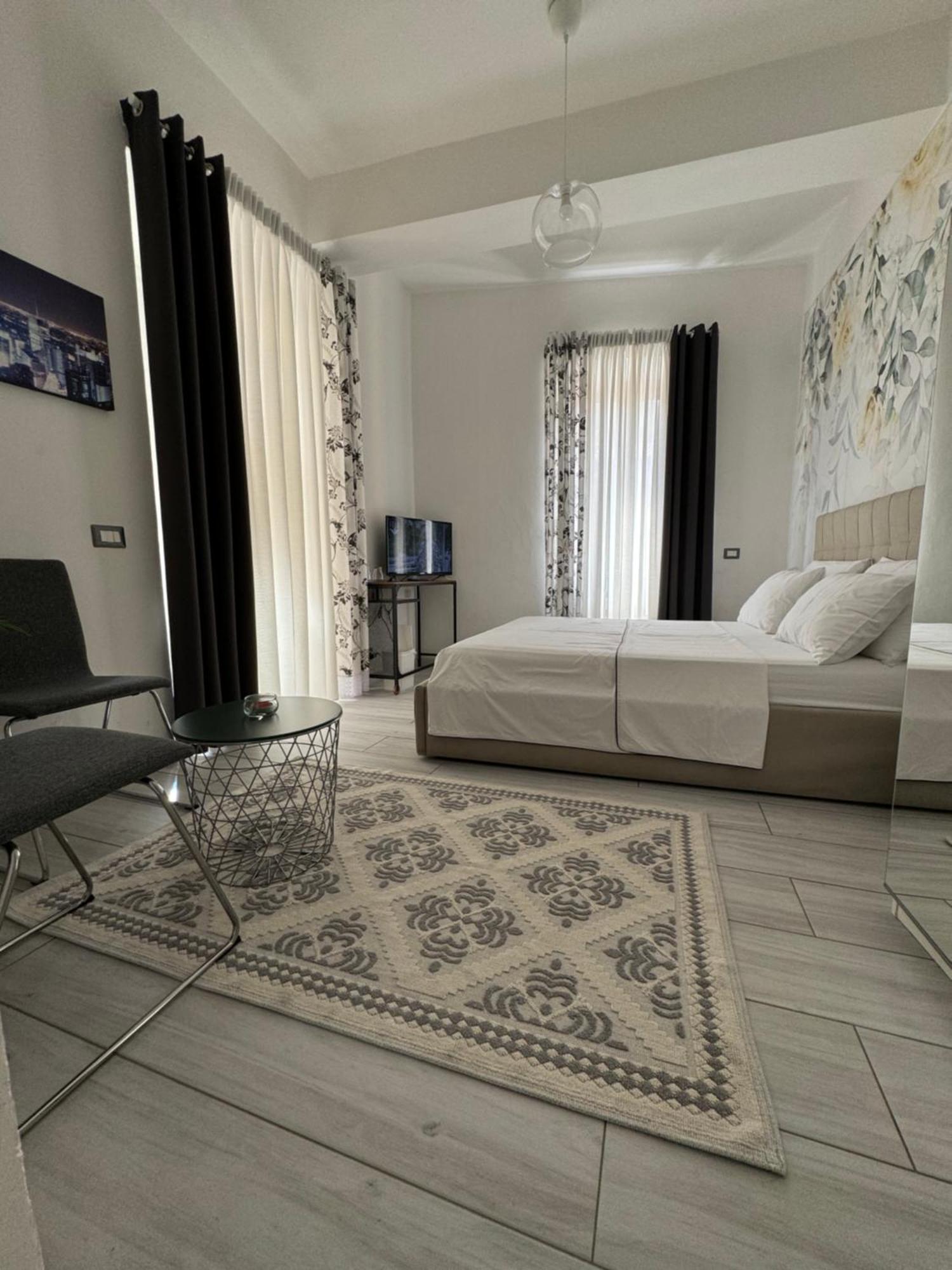 Casa L'Aquila Hotel Como Ngoại thất bức ảnh